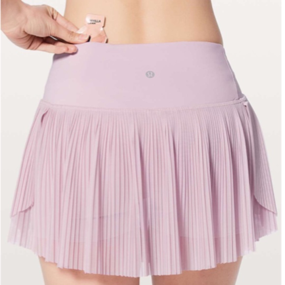 Lululemon just pleat it skirt - Picture 1 of 3